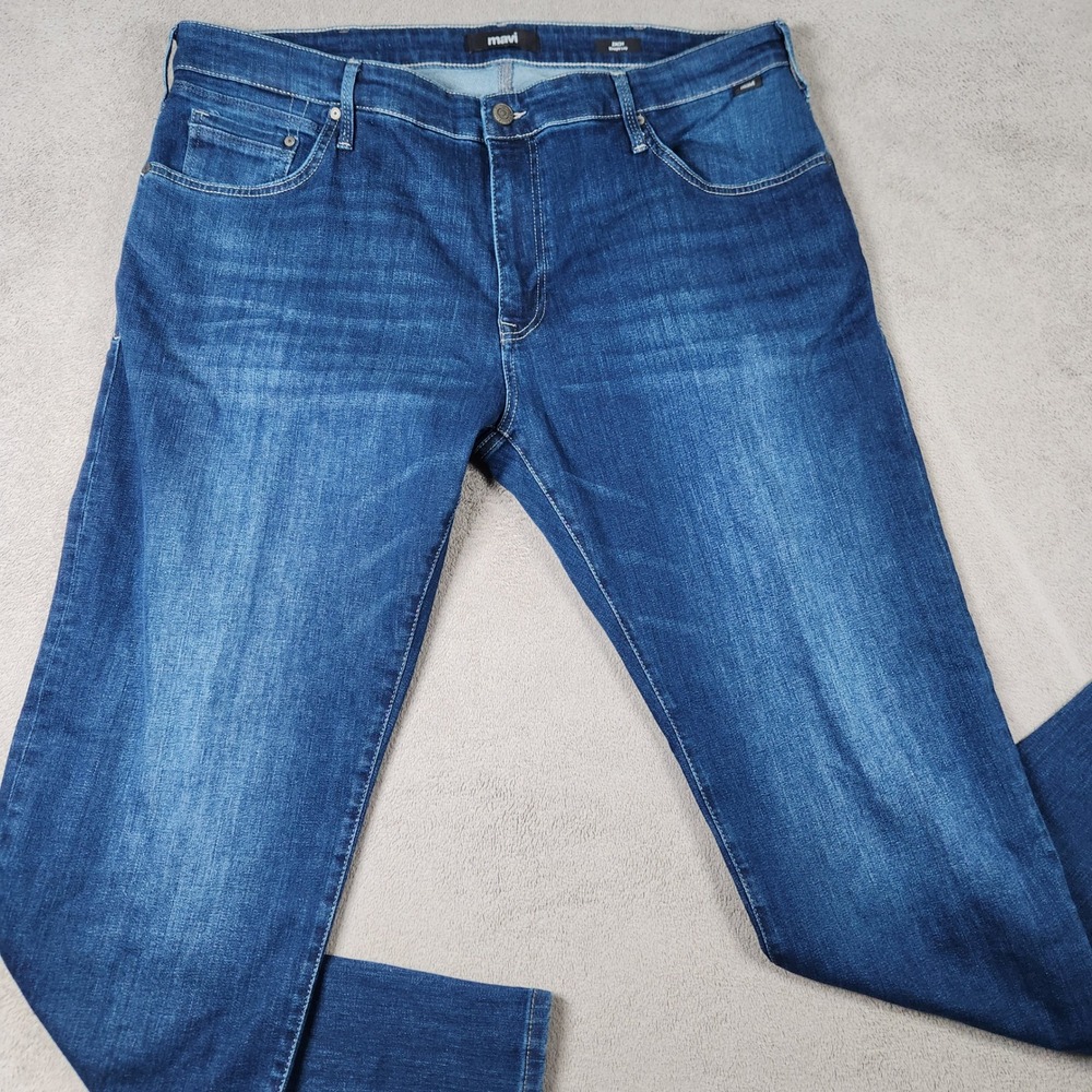 Mavi Zach Straight Leg Jeans Mens size 42x34 Medium Wash Stretch Mens Blue Denim